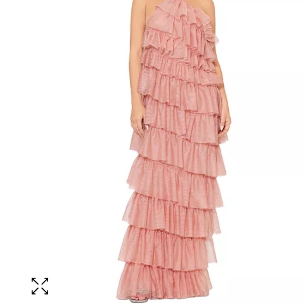 NWT Betsy & Adam
Women's layered Ruffle Halter Gown size 8, 12 - Picture 4 of 16